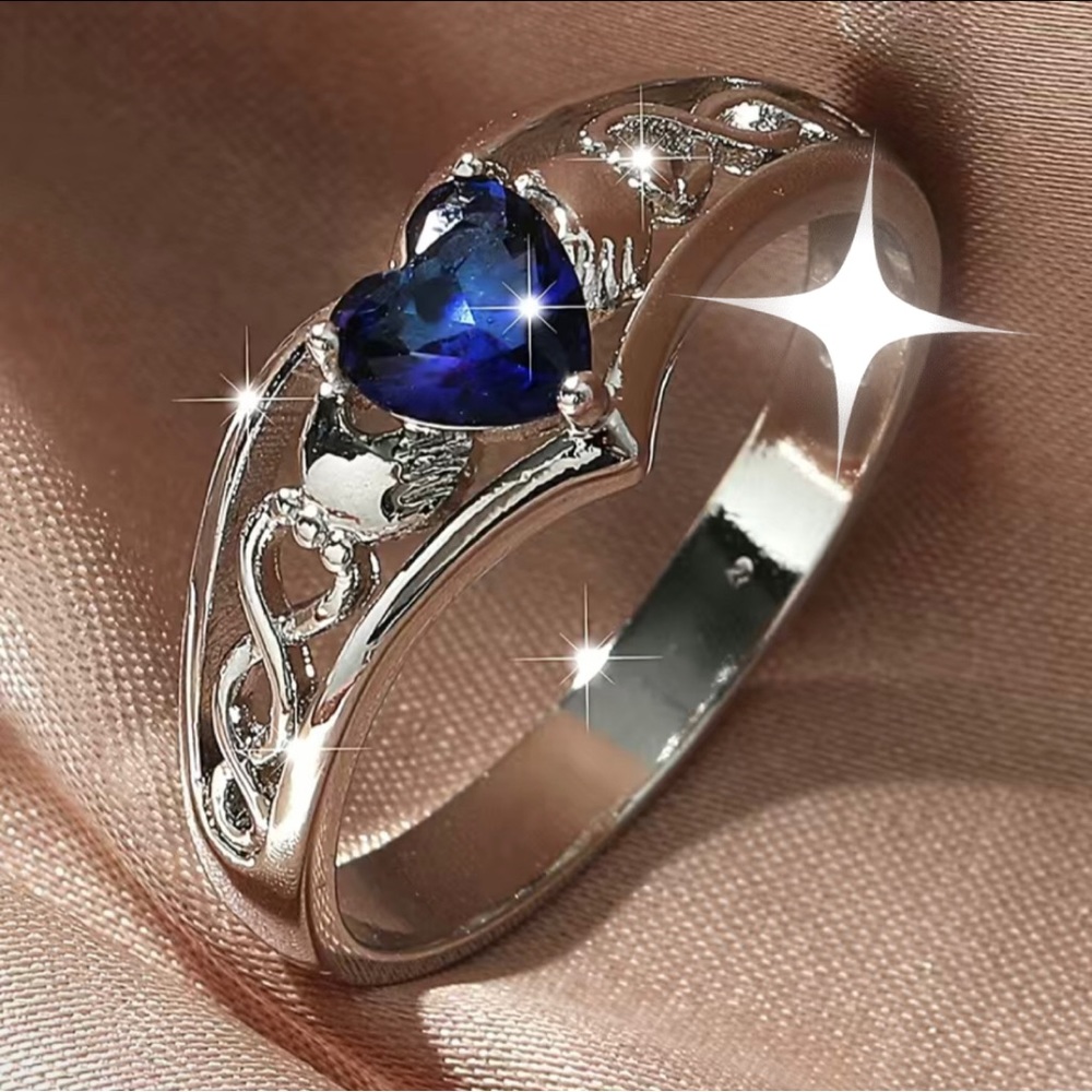 Gorgeous Blue Heart Ring
